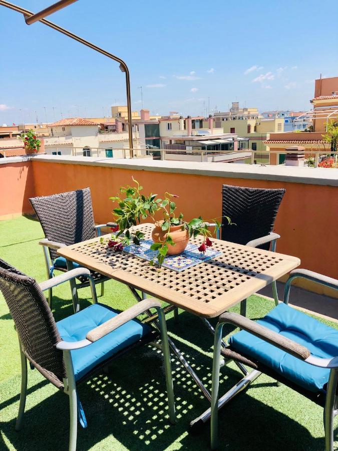 Апартаменты Penthouse Sea View Лидо-ди-Остия Экстерьер фото